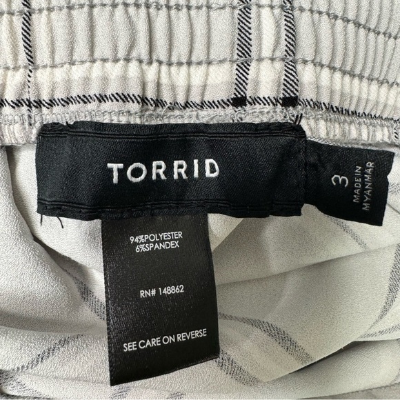 Torrid Light Grey Pull-On Taper Stretch Crepe High-Rise Tie-Front Pant Size 3x - Picture 12 of 14